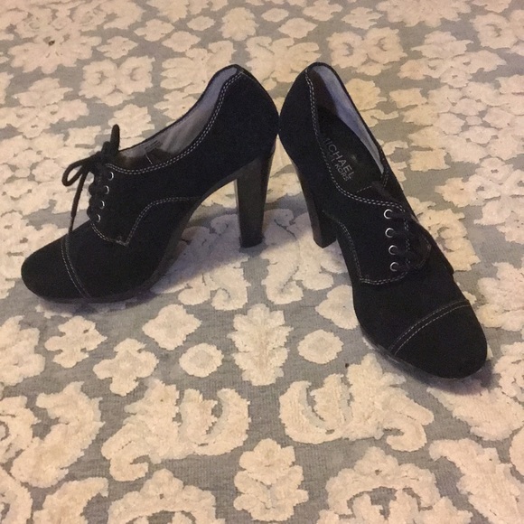 Michael Kors black laced ankle boot heels, 9.5 - Picture 2 of 5